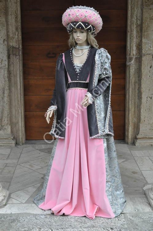 Costume Dama per cortei o rievocazioni del Medioevo